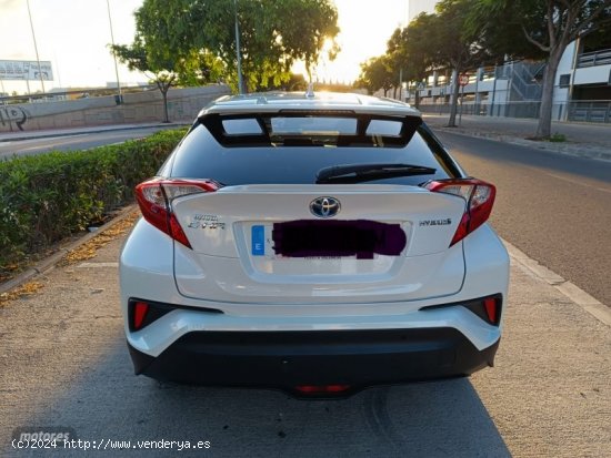 Toyota C-HR 1.8 140H Advance de 2018 con 75.037 Km por 22.800 EUR. en Valencia