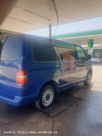 Volkswagen Transporter 7HC/AXENXO de 2005 con 229.000 Km por 12.000 EUR. en Madrid