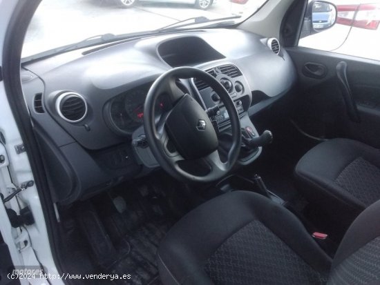 Renault Kangoo FURGON 1.5 DCI 75 CV. de 2019 con 197.000 Km por 7.900 EUR. en Murcia