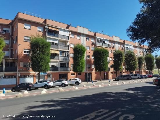 PISO EN VENTA EN MONTEQUINTO VPO - SEVILLA