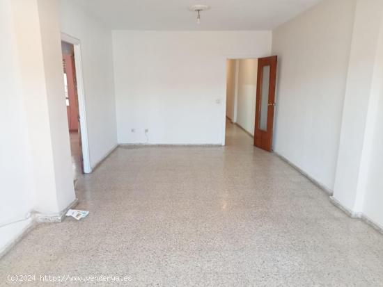  VIVIENDA EN AVENIDA VIRGEN DE LAS ANGUSTIAS - CORDOBA 