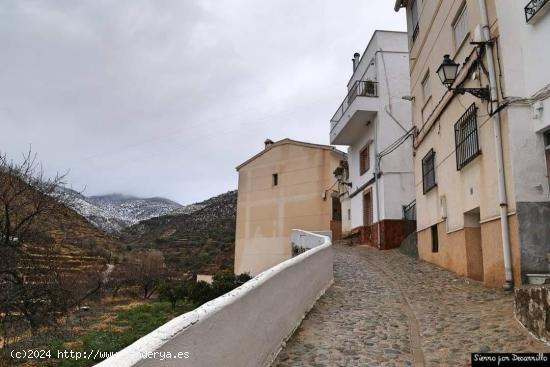 CASA FAMILIAR EN SIERRO ( ALMERÍA ) DE TRES HABITACIONES. - ALMERIA