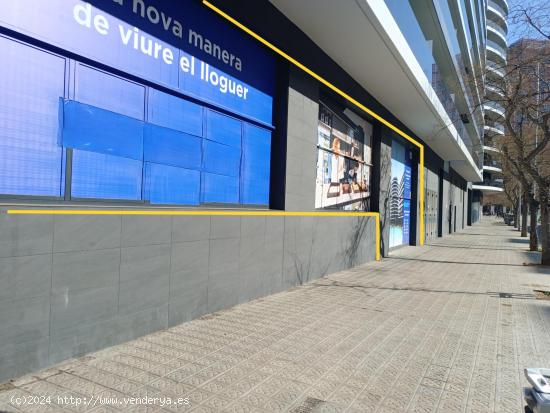 Local comercial en alquiler en Av. Carrilet, 2, La Marina Montjuic/Barcelona - BARCELONA