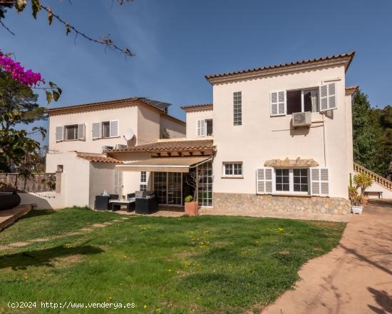 Chalet pareado cerca del mar en Cala Blava - BALEARES