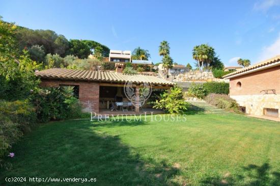 Gran chalet en una sola planta - BARCELONA