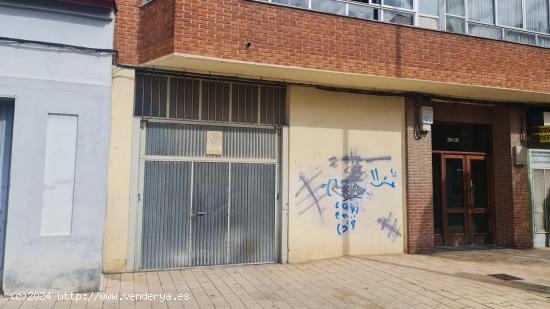 LOCAL COMERCIAL EN VENTA (VALLADOLID) - VALLADOLID