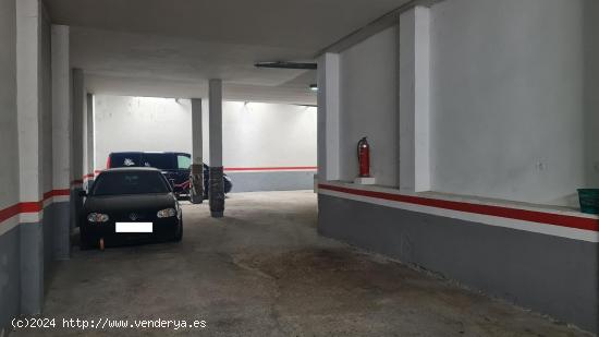 LOCAL COMERCIAL EN VENTA (VALLADOLID) - VALLADOLID