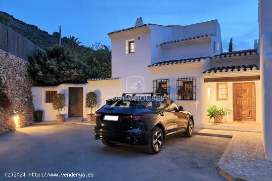 VILLA PRIMERA LINEA MAR en MORAIRA, Costa Blanca | Exclusive SEAFRONT VILLA in Moraira - ALICANTE