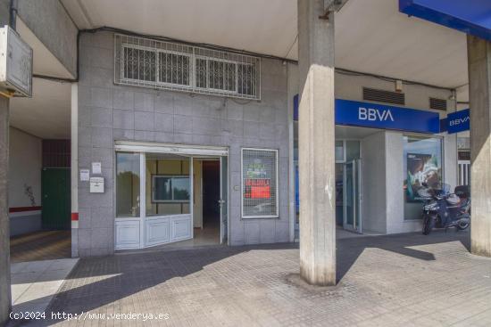  LOCAL COMERCIAL RODEADO DE SERVICIOS EN VILABOA - A CORUÑA 