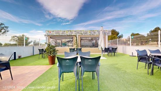 Cafeteria con gran terraza en Corvera Country Club - MURCIA