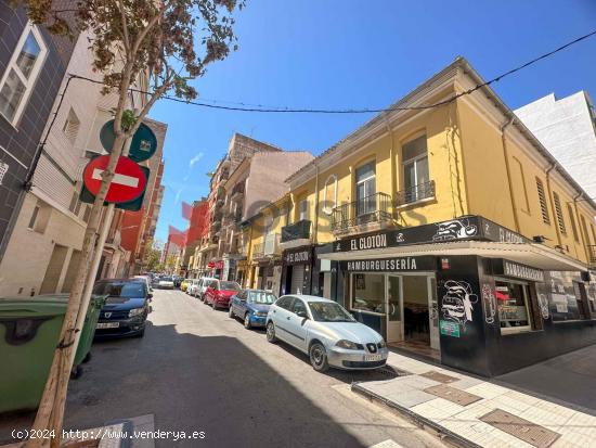 Local más vivienda en el Grao de Castellón. Restaurante y piso en en Grao - CASTELLON