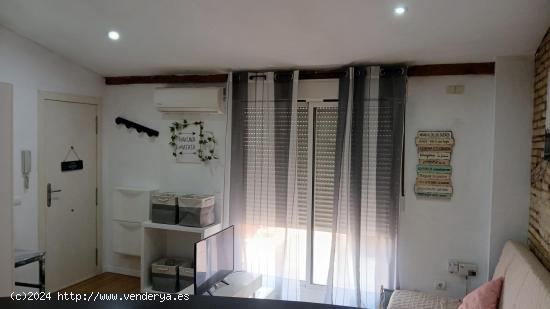 PISO ATICO DE 47 M2 CON TERRAZA  DE AQLUILER 750€ 1 HABITACION VALENCIA CAPITAL - VALENCIA