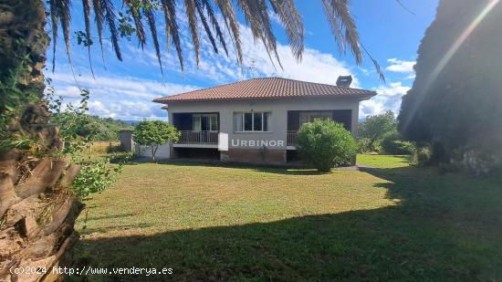 Espléndido CHALET PLANTA BAJA, en CARTELLE a 2 Km. de Autovía. - ORENSE