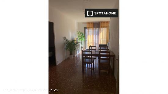 Apartamento entero de 2 dormitorios en Barcelona. - BARCELONA