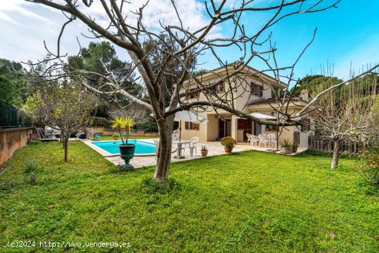 Villa exclusiva con piscina cerca de la playa - BALEARES