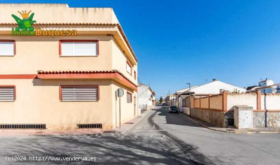 INVERSOR!!! Lote de 4 pisos y 6 Parkings con trastero en Cijuela. - GRANADA