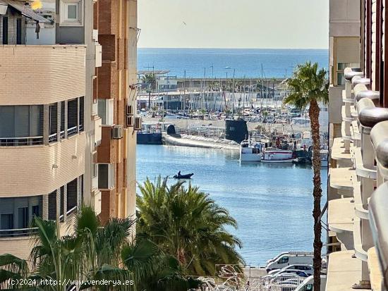 Espectacular apartamento reformado con excelentes calidades y ubicación exclusiva! - ALICANTE