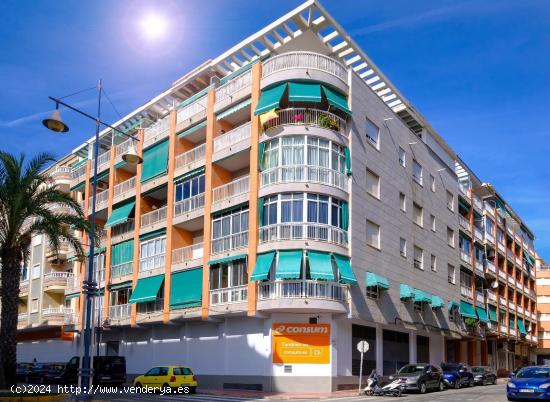 APARTAMENTO DE 2 DORMITORIOS 1 BAÑO, GARAJE, EN TORREVIEJA (ALICANTE) - ALICANTE