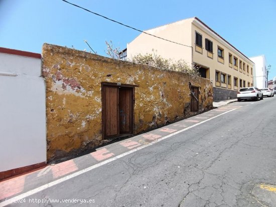 Casa con Solar urbano a reformar en La Matanza