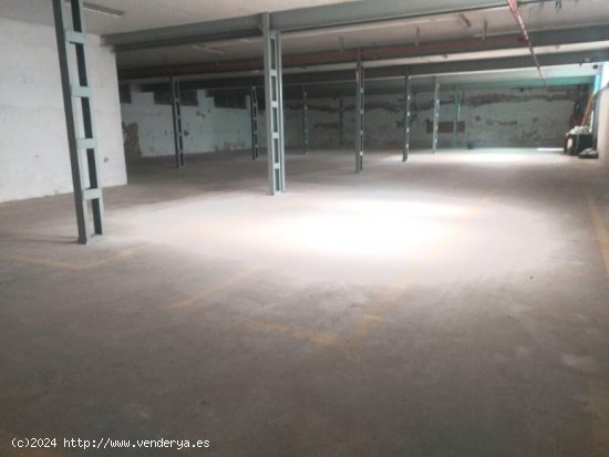 NAVE COMERCIAL-INDUSTRIAL LINEA CARRETERA EN YECLA