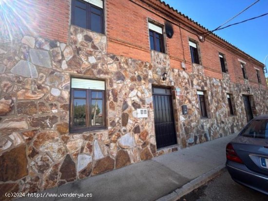  CASA DE PUEBLO A 6 KM DE SANTA MARÍA DEL PÁRAMO, EN SOGUILLO DEL PÁRAMO 