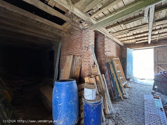 NUEVA OPORTUNIDAD. CASA DE PUEBLO PARA REFORMAR CON PATIO Y HUERTA