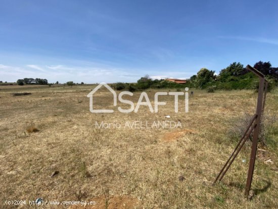 A la venta parcela residencial en una zona tranquila a 10 minutos de León.