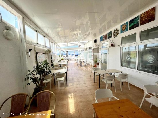 ¡Oportunidad Única! Restaurante en Venta en el Corazón de Binibeca Vell