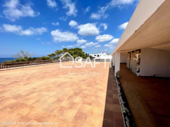 Negocio exclusivo en Menorca: Terraza con vistas sensacionales sobre la costa de Binibeca, ideal par