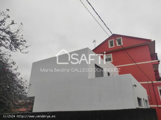 CASA  TOTALMENTE REFORMADA EN  CANGAS ( PONTEVEDRA)