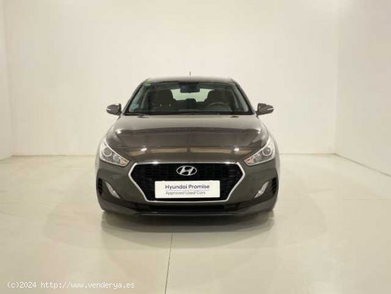 Hyundai i30 ( 1.4 MPI Essence 100 )  - Lliçà De Vall