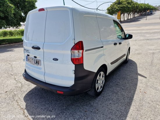 Ford Courier TRANSIT COURIER VAN 1.5 TDCI CERTIFICADO DE KILOMETROS Y CARROCERIA - Málaga