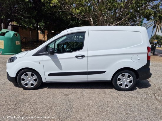 Ford Courier TRANSIT COURIER VAN 1.5 TDCI CERTIFICADO DE KILOMETROS Y CARROCERIA - Málaga