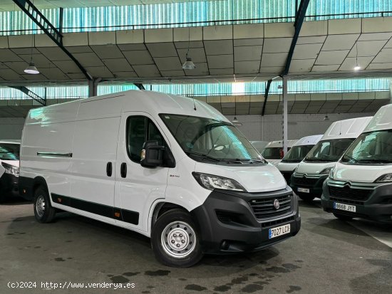 Fiat Ducato MAXI DOBLE PUERTA LATERAL L4 H2 2.3 140CV - Lugo