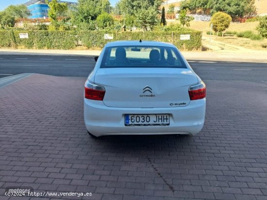 Citroen C-Elysee 1.2i 84cv de 2015 con 120.000 Km por 6.975 EUR. en Madrid