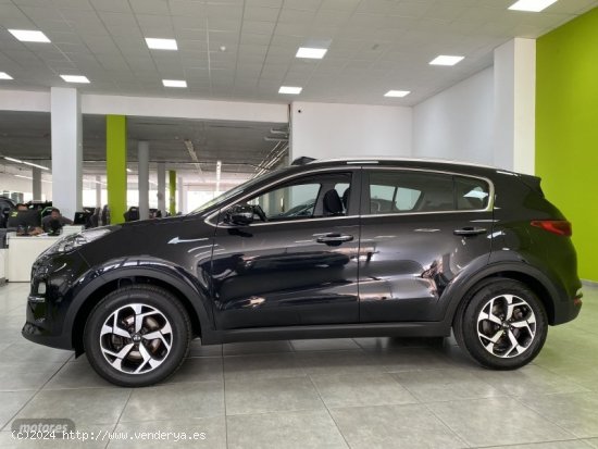 Kia Sportage 1.6 CRDI MHEV 115CV Drive de 2020 con 44.000 Km por 23.300 EUR. en Malaga