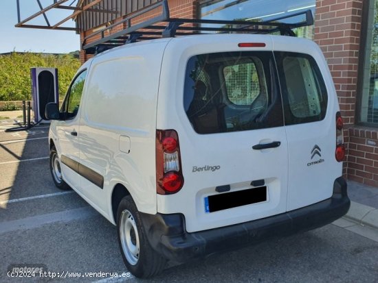 Citroen Berlingo Talla M BlueHDi 75CV de 2017 con 105.000 Km por 7.433 EUR. en Girona