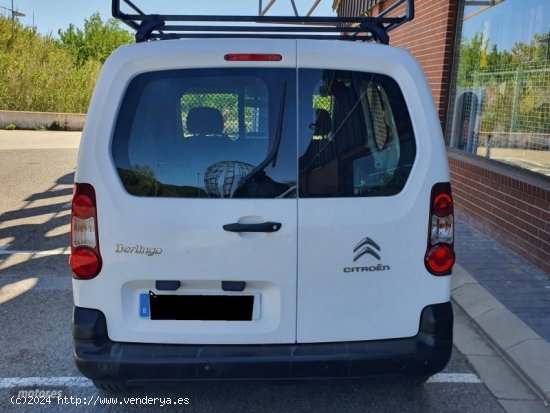 Citroen Berlingo Talla M BlueHDi 75CV de 2017 con 105.000 Km por 7.433 EUR. en Girona