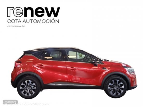 Renault Captur MY2022 TECHNO TCE 90CV de 2023 con 5.800 Km por 22.000 EUR. en Madrid