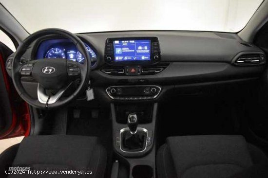 Hyundai i30 1.5 DPI Klass SLX 110 de 2023 con 12.918 Km por 19.900 EUR. en Burgos