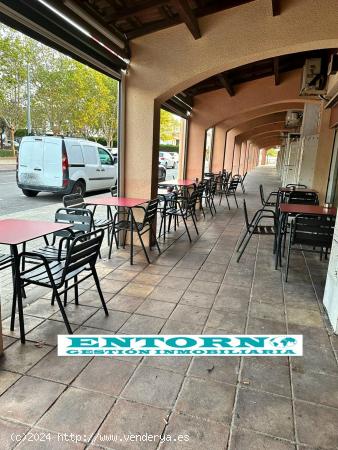  ¡¡ BAR EN PLENO FUNCIONAMIENTO CON TERRAZA EN FLORIDA PARK !! - BARCELONA 