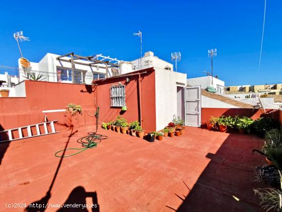 Casa en el casco histórico con vistas al mar - CADIZ