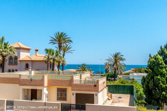  Chalet cerca del mar, en una de las mejores zonas exclusivas de Torrevieja, La Veleta. - ALICANTE 