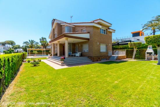 Chalet cerca del mar, en una de las mejores zonas exclusivas de Torrevieja, La Veleta. - ALICANTE