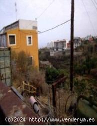 Terreno Urbano de 288m2 ubicado cerca del Centro de la ciudad de Santa Ursula - SANTA CRUZ DE TENERI