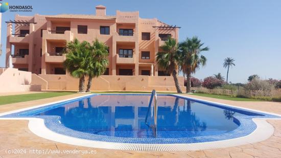 SE VENDE ATICO-APARTAMENTO EN SERENA GOLF, LOS ALCAZARES. 2 DORMTS, 2 BAÑOS, SOLARIUM, GARAJE - MUR