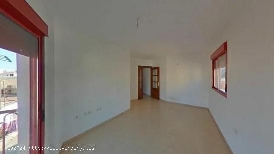 Estupendo piso en venta en zona de Avenida Pintor Rosales - ALMERIA