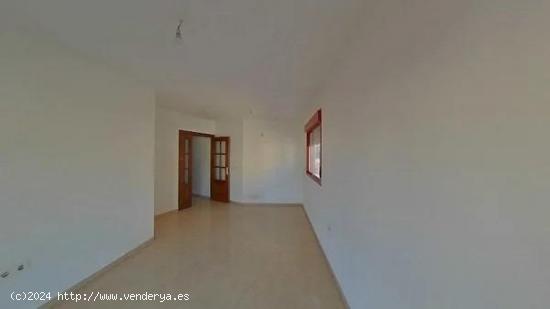 Estupendo piso en venta en zona de Avenida Pintor Rosales - ALMERIA