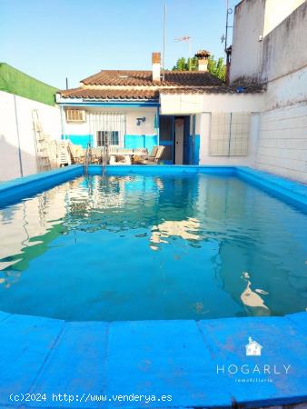 CASA HIPOTECABLE CON PISCINA - CORDOBA