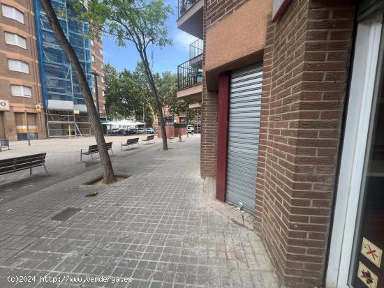 PEQUEÑO GRAN LOCAL PARA NEGOCIO EN ZONA CENTRICA DE LA CONCORDIA - BARCELONA